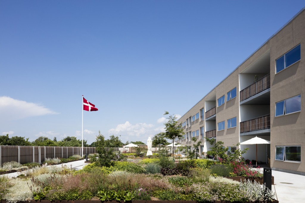 Fælles gårdhave for plejecenteret_foto Torben Eskerod